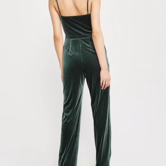 Abercrombie & Fitch velvet Green Jumpsuit Romper - Picture 3 of 9